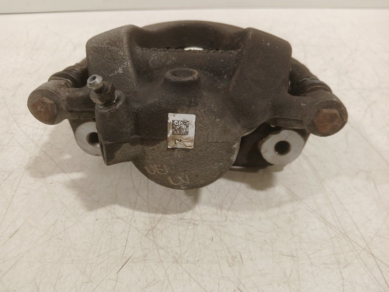 Remklauw links voor Mini Mini, Onderdelen@venauto.nl, Van der Ven Autorecycling B.V., Ettenseweg 76, 4706 PB Roosendaal, The Netherlands