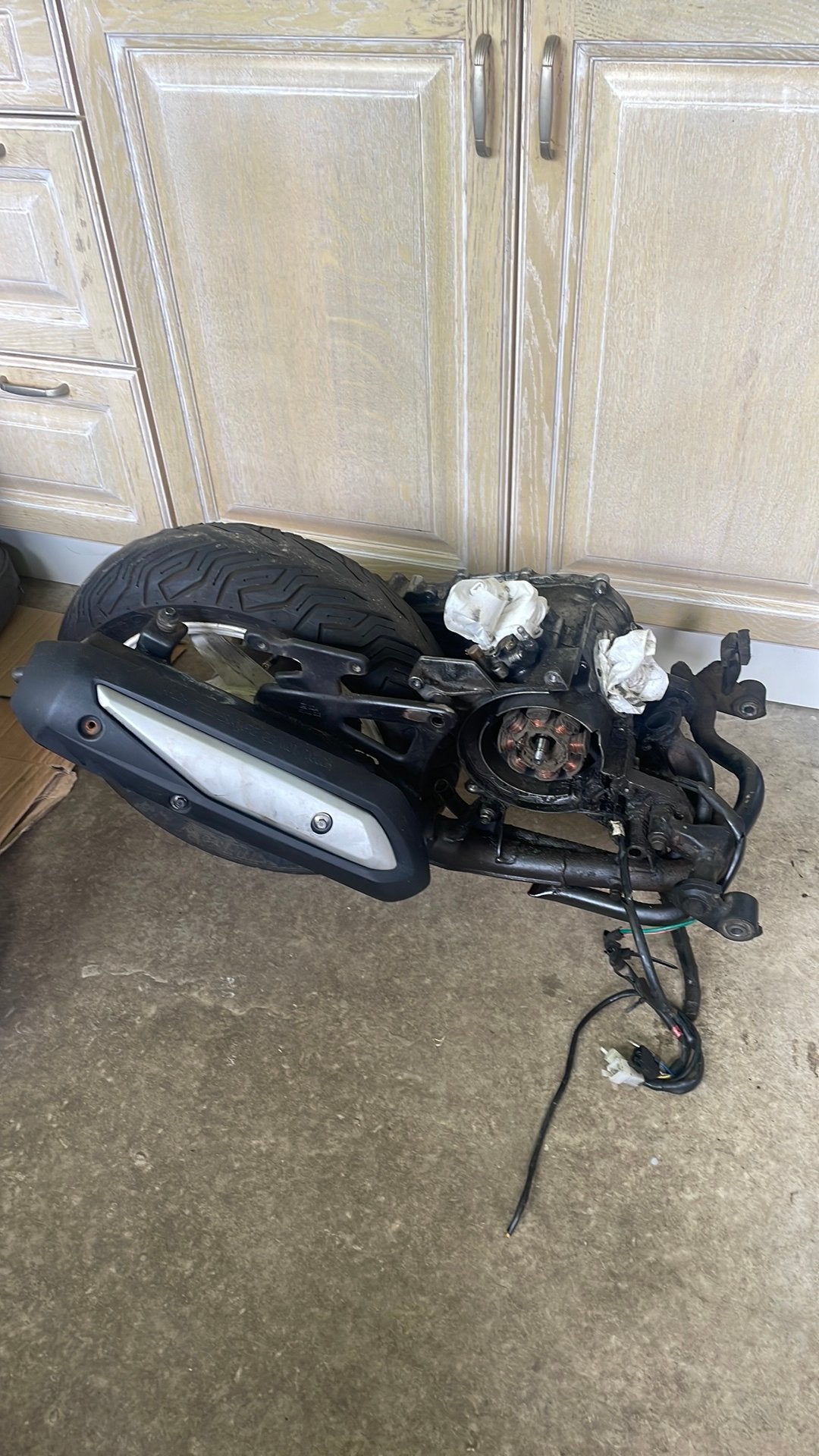 Sym Jet 4R Motorblok 2 Takt, Vélos & Vélomoteurs, Enlèvement, Comme neuf