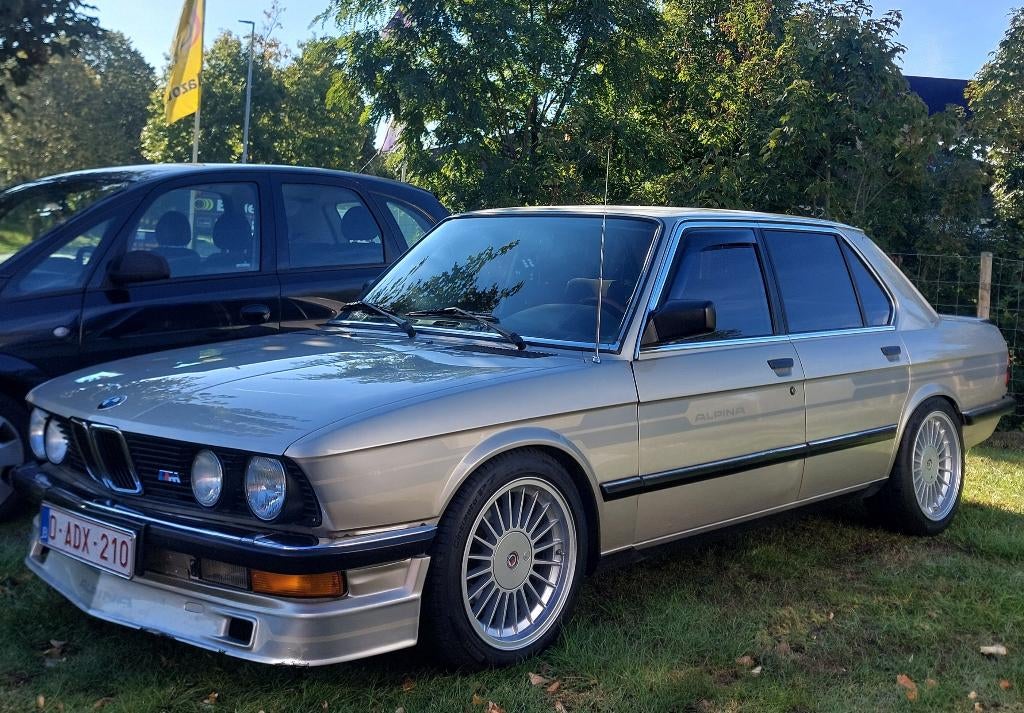 Bmw e28 1986 topstaat, 4 deurs, 4 cilinders, Particulier, 1150 kg