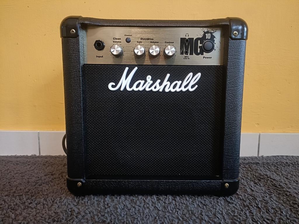 Marshall mg 10, Muziek en Instrumenten, Versterkers | Bas en Gitaar, Ophalen of Verzenden