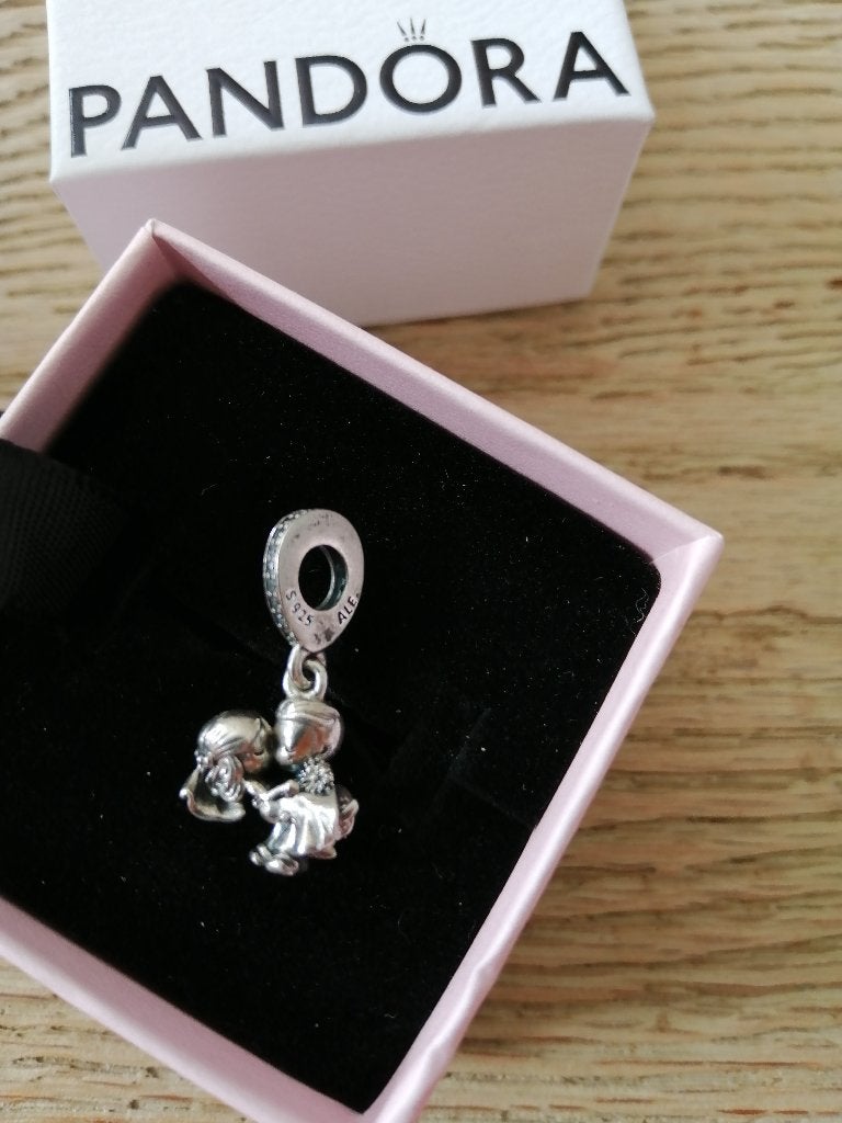 PANDORA bedel BRUIDSPAAR met ZIRKONEN , ZGAN, Bijoux, Sacs & Beauté, Bracelets à breloques, Enlèvement ou Envoi, 1 bracelet à breloques