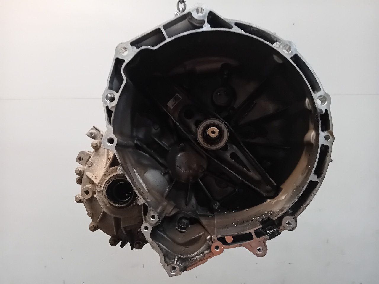 Versnellingsbak schakel BMW X1, Onderdelen@venauto.nl, Van der Ven Autorecycling B.V., Ettenseweg 76, 4706 PB Roosendaal, The Netherlands
