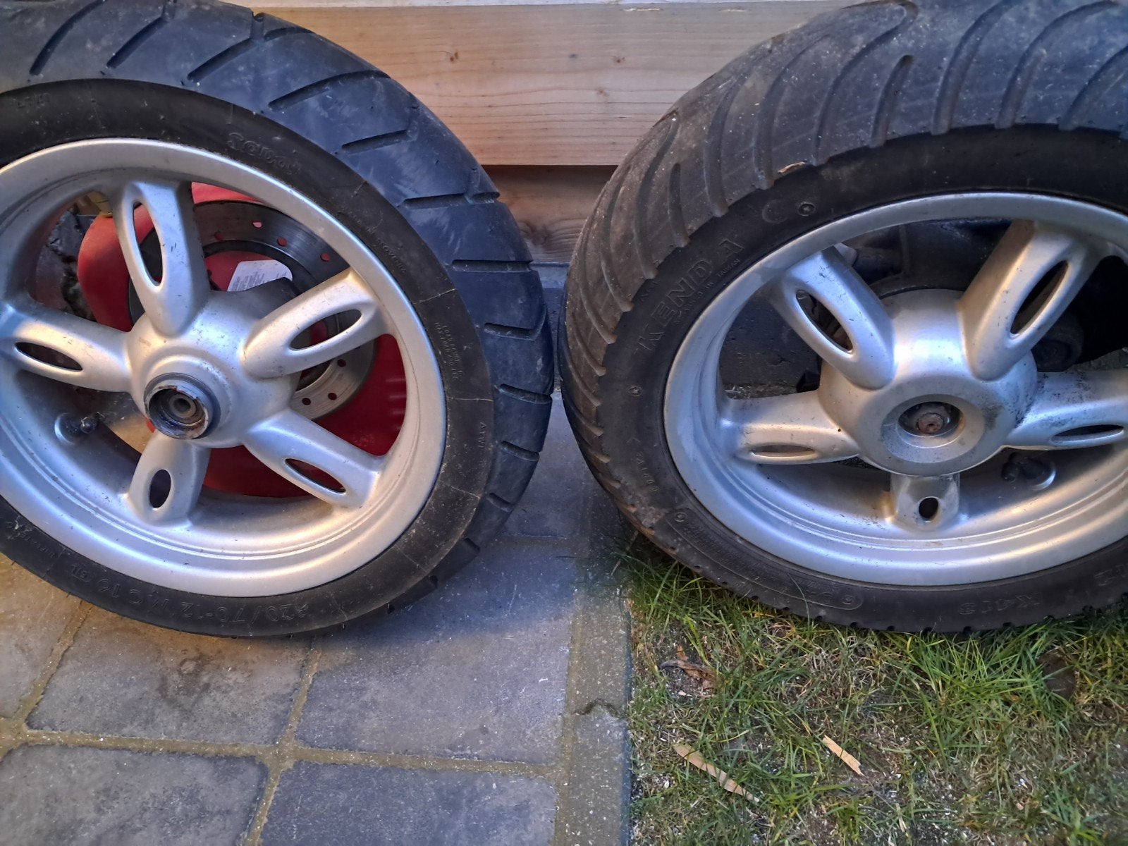 velgen mbk ovetto, Enlèvement