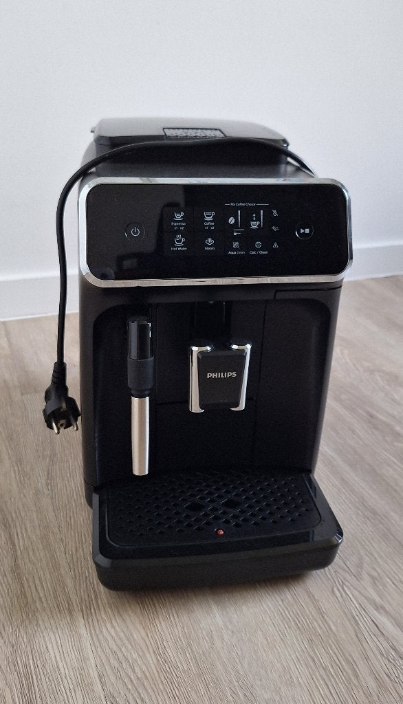 Philips Série 2200 Machine à café automatique, Electroménager, Machine à espresso, Réservoir d'eau amovible, 2 à 4 tasses, Café moulu