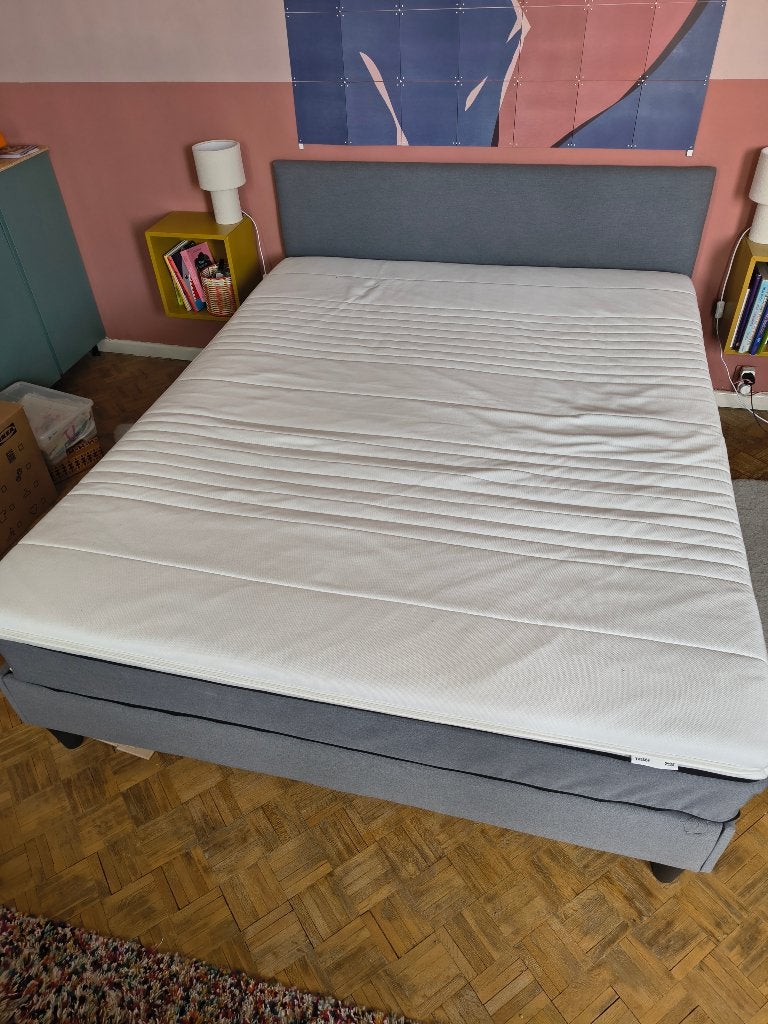 boxspring SABOVIK Ikea 160x200 + extra topmatras TUSSOY, Maison & Meubles, Chambre à coucher | Lits boxsprings, Gris, Enlèvement