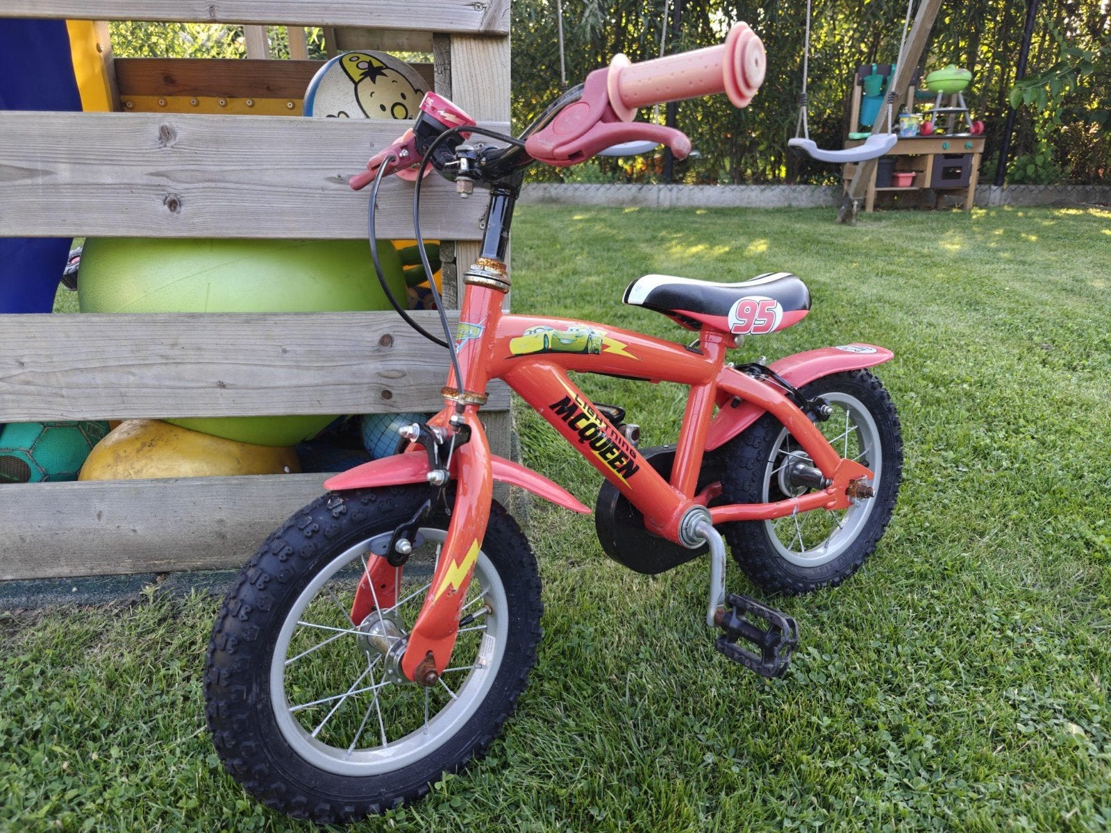 Kinderfiets Cars, Enlèvement
