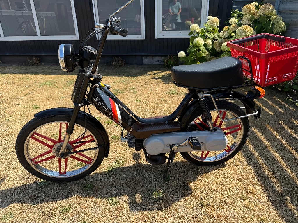 Honda CAMINO en WALLAROO in 1 koop beide met papieren!!, Fietsen en Brommers, Brommers | Honda, Gebruikt, Overige modellen, Klasse A (25 km/u)