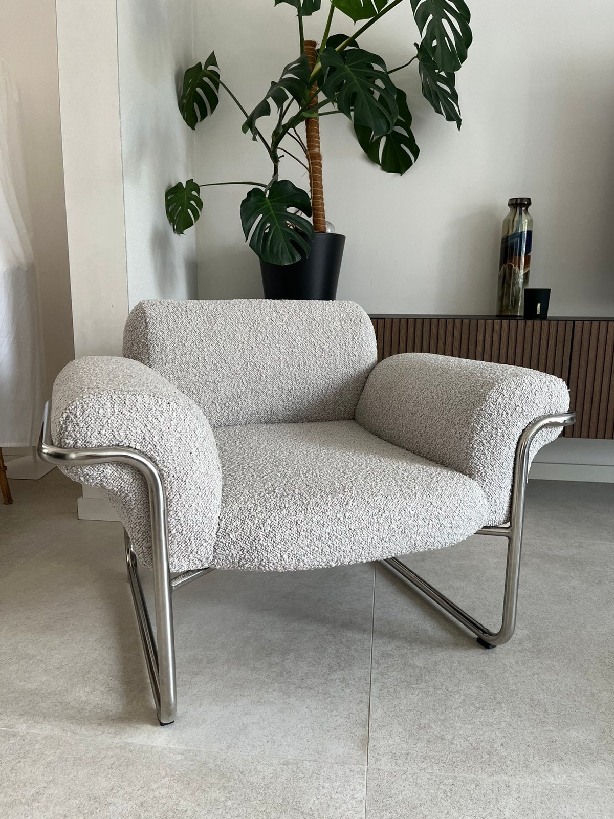 Nieuwe H&M Home loungestoel in bouclé, Maison & Meubles, Fauteuils, Neuf, Métal, Tissus, 75 à 100 cm, 75 à 100 cm, Enlèvement