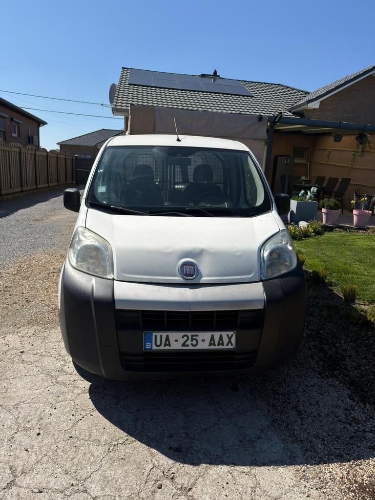 Bonne lecture Fiat Fiorino 13 Diesel 2011, Autos, Camionnettes & Utilitaires, Particulier, Fiat, Diesel, Enlèvement
