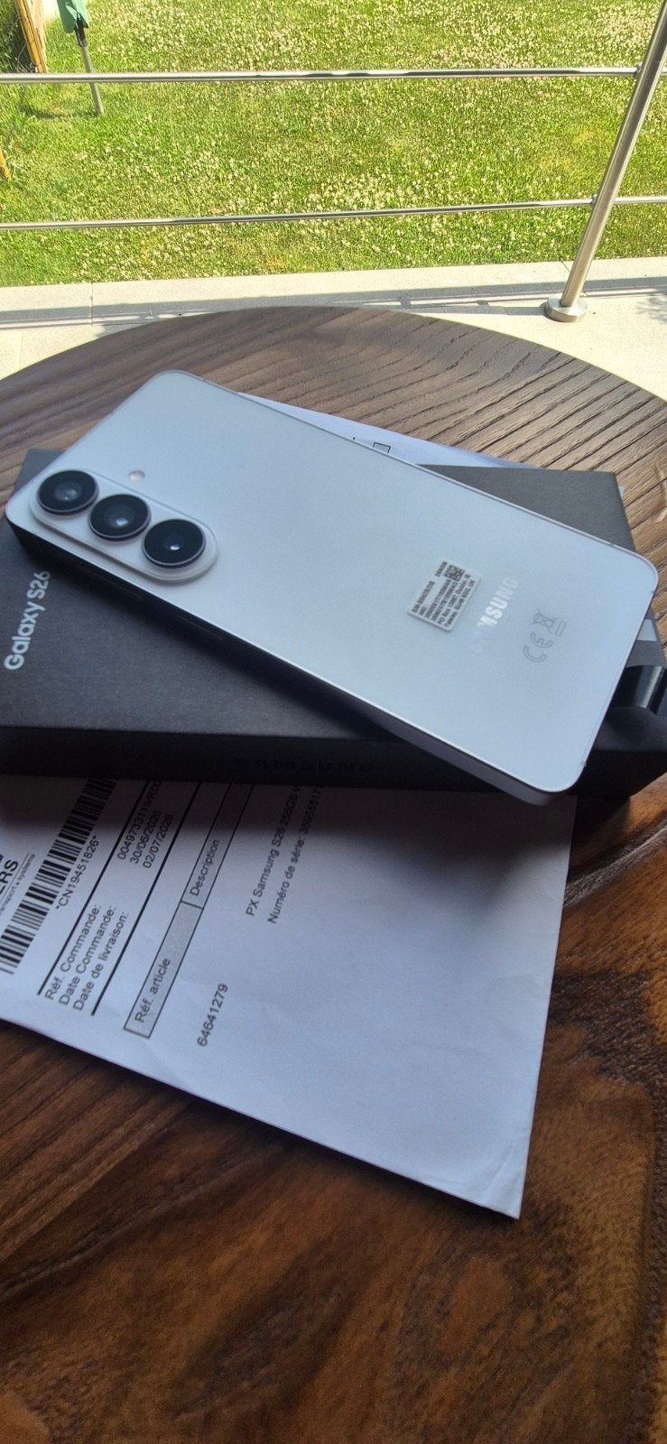 SAMSUNG GALAXY S26 WIT 256GB 
NIEUW, NOOIT GEBRUIKT, Ophalen of Verzenden