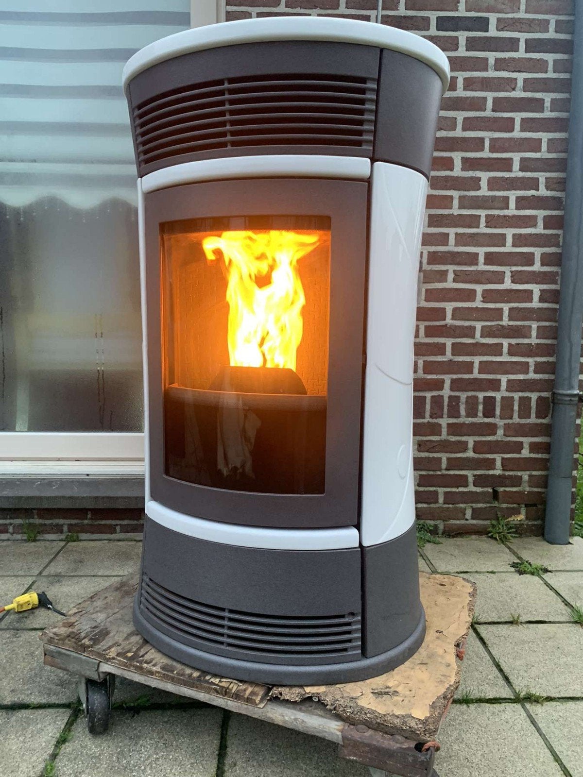 Edilkamin Cherry 11kw avec canalisation en parfait état, Enlèvement, Poêle à granulés