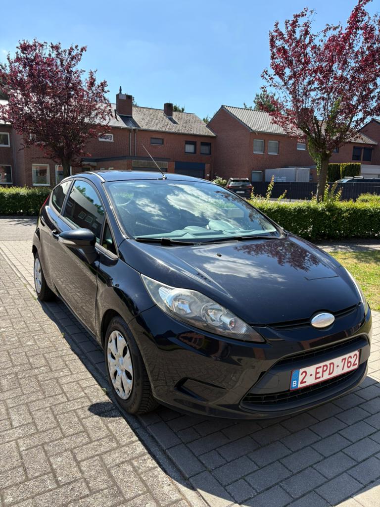 Ford fiesta 1.6tdci, Auto's, Voorwielaandrijving, Stof, Zwart, 4 cilinders