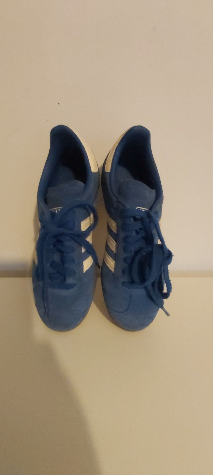 Adidas Gazelle blauw/wit, Vêtements | Femmes, Adidas, Sneakers et Baskets, Comme neuf, Enlèvement