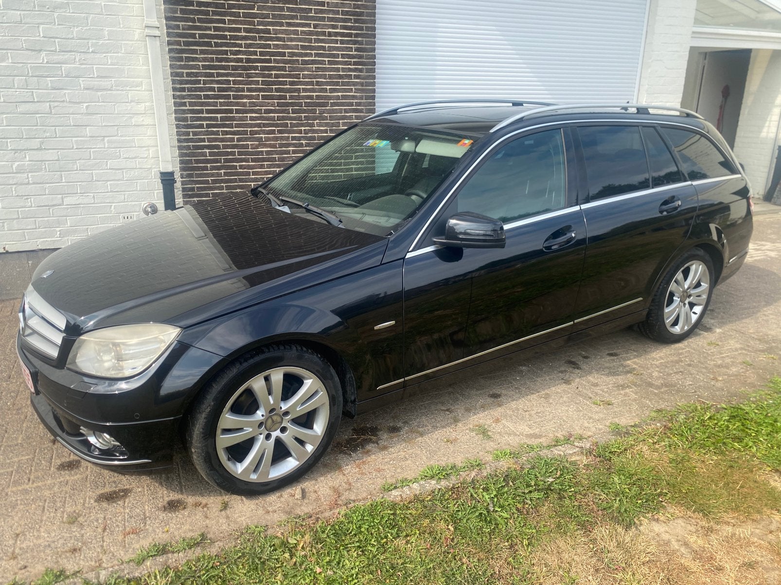 Mercedes C220 CDI – 2008 – 334.725 km, 4 deurs, Achterwielaandrijving, 1800 kg, 4 cilinders
