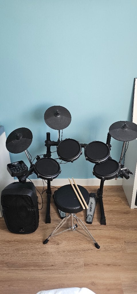 Alesis Turbo Mesh Elektronisch Drum,Behringer PK110A Speaker, Enlèvement, Comme neuf, Autres marques, Électronique