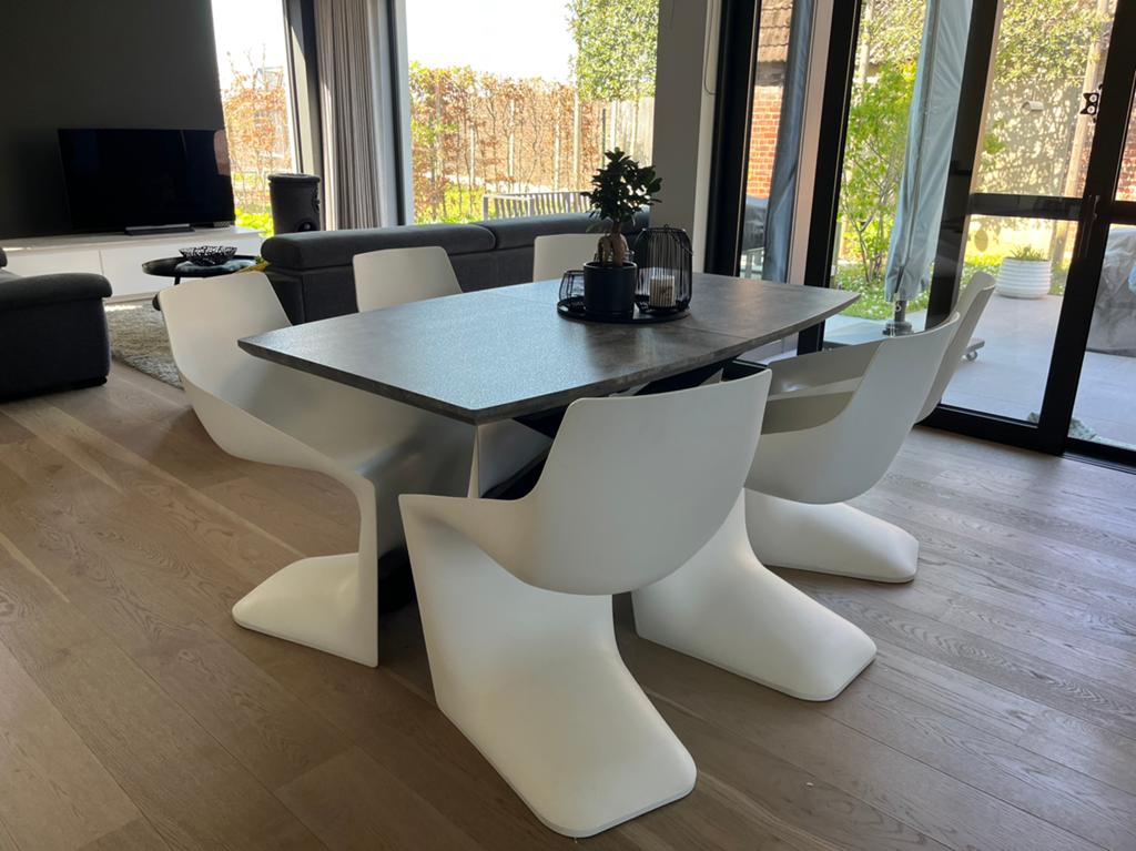 6 witte design stoelen Pulp, Ophalen