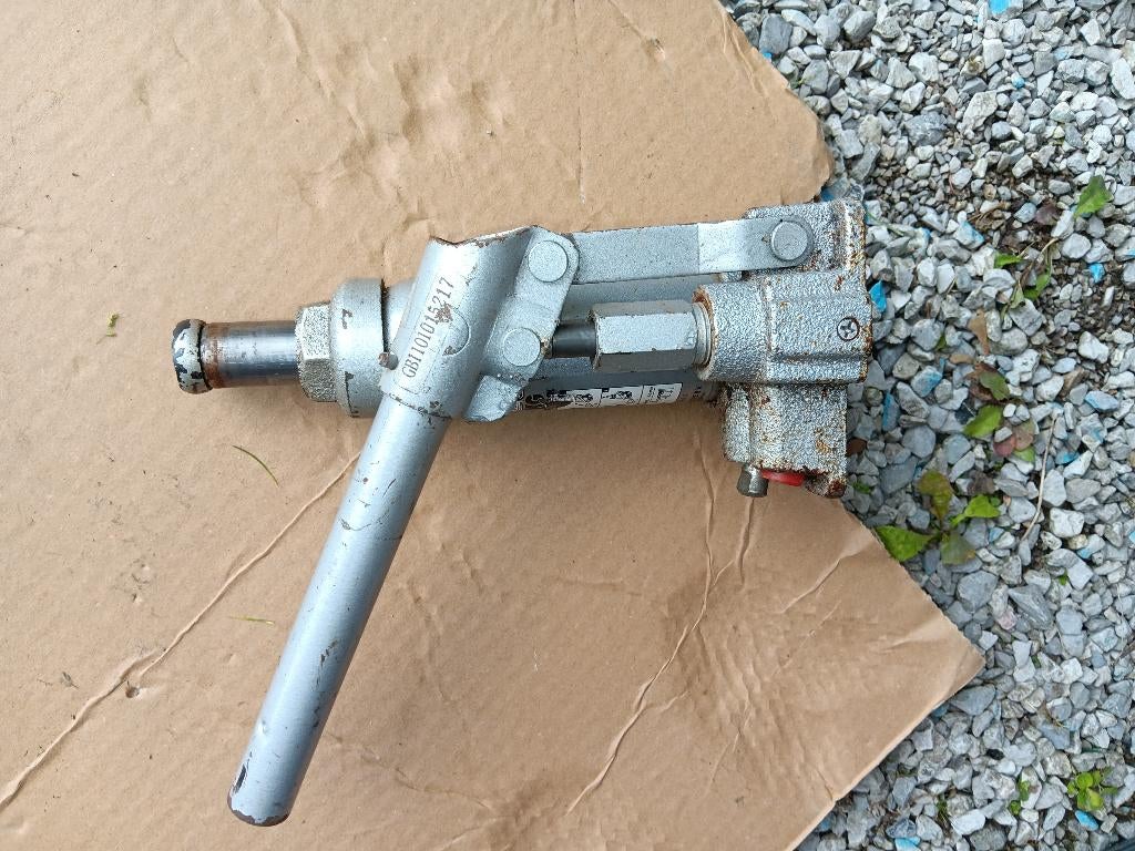 verrin  de 2 tonnes, Enlèvement, Utilisé, Manuelle