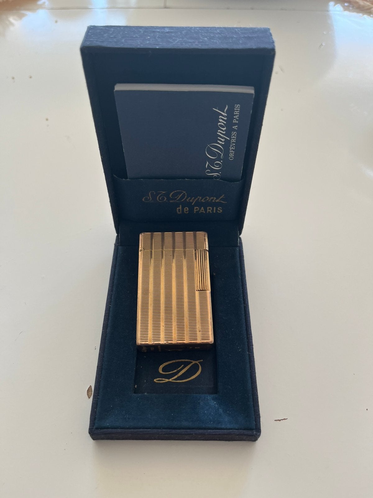Briquet Dupont en métal doré, Enlèvement ou Envoi, Comme neuf, Briquet