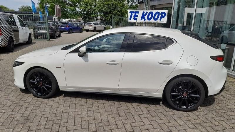 Mazda Mazda3, Auto's, Mazda, Voorwielaandrijving, 4 cilinders, Wit, Leder