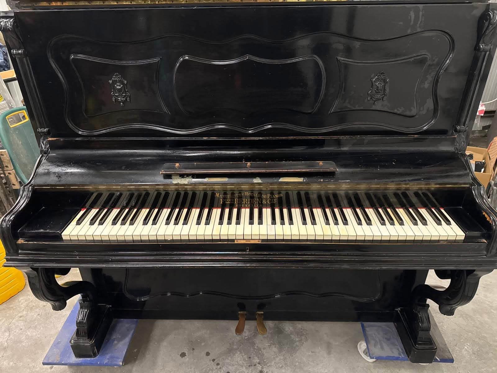Zwarte piano te geef, Enlèvement, Comme neuf, Piano