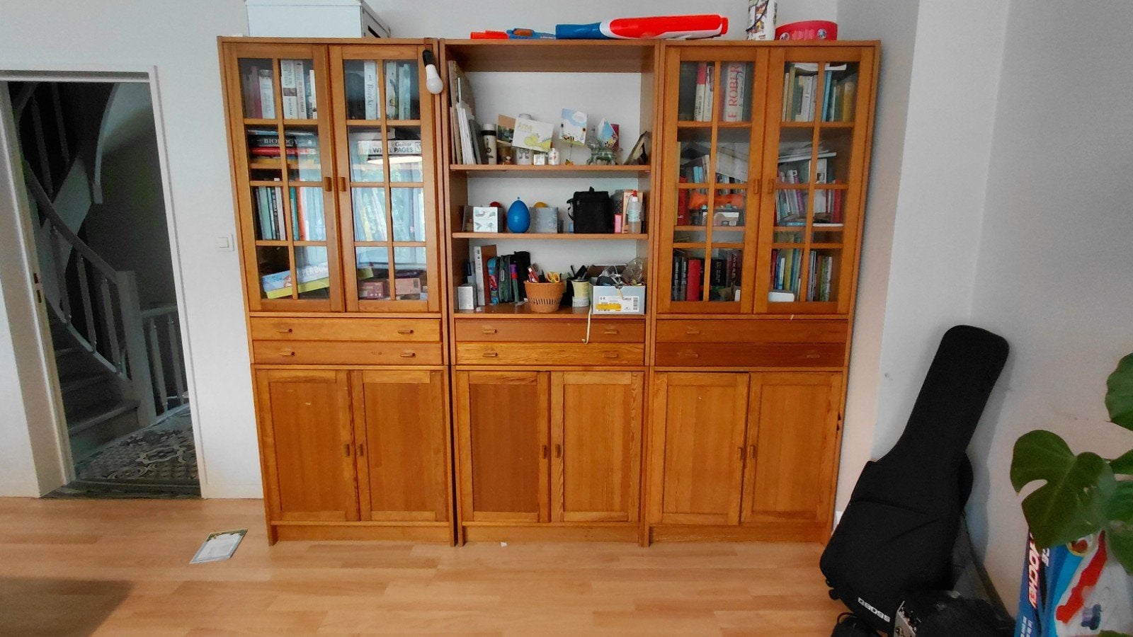 Beuken boekenkast met glazen deuren en schuiven, Ophalen