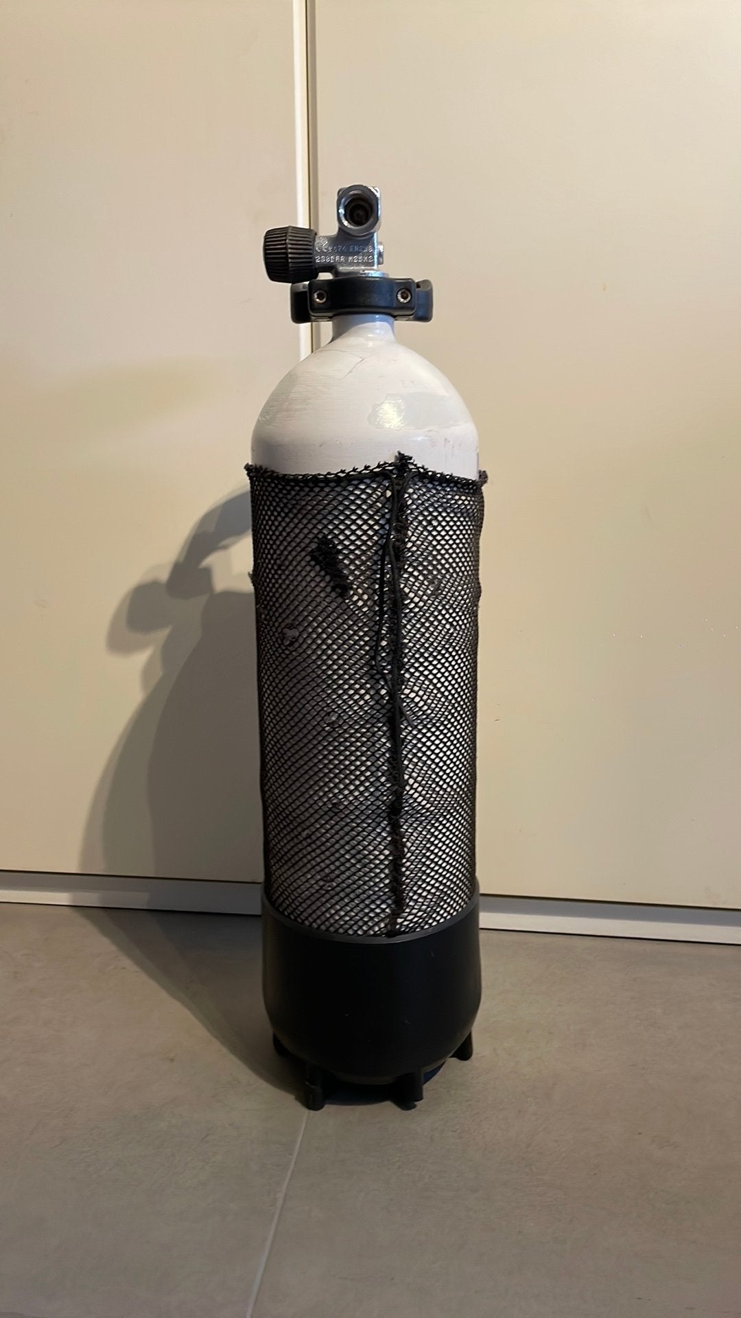 Bouteille de plongée de 10 l, réapprouvée le 05/2026, Sports nautiques & Bateaux, Enlèvement ou Envoi, Utilisé, Bouteille de plongée