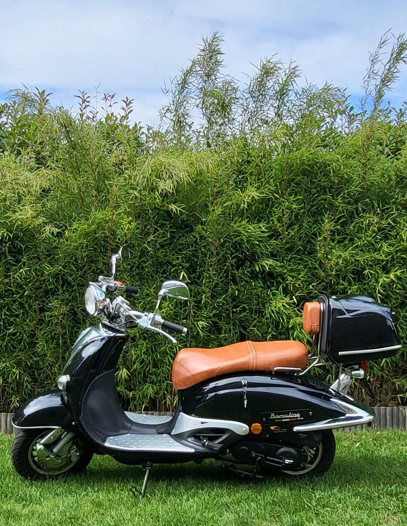 Scooter Neco Borsalino 50cc (klasse B) - zwart, Fietsen en Brommers, Brommeronderdelen | Scooters, Ophalen, Zo goed als nieuw
