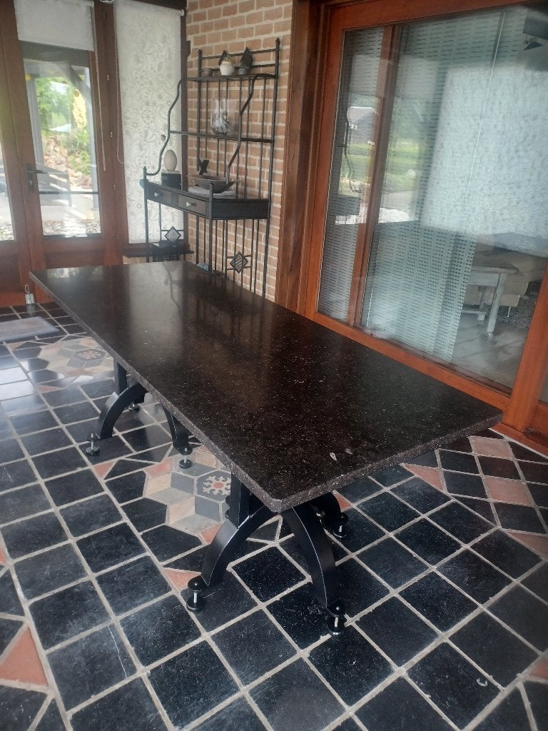 Exclusieve handgemaakte set: Smeedijzeren tafel + rek, Ophalen