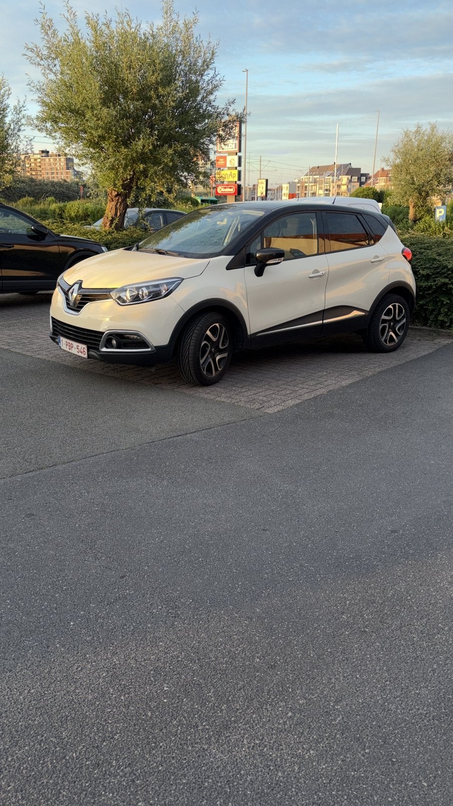 Te koop Renault capture 2016 met 52000 km ., Autos, Renault, Achat, Boîte manuelle, Beige, Essence