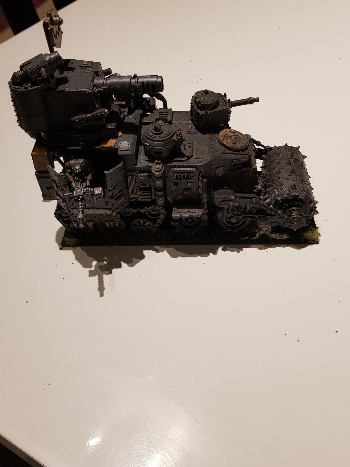 WH40K ORCS : Battlewagon, peint, Peint, Enlèvement ou Envoi, Figurine(s), Comme neuf