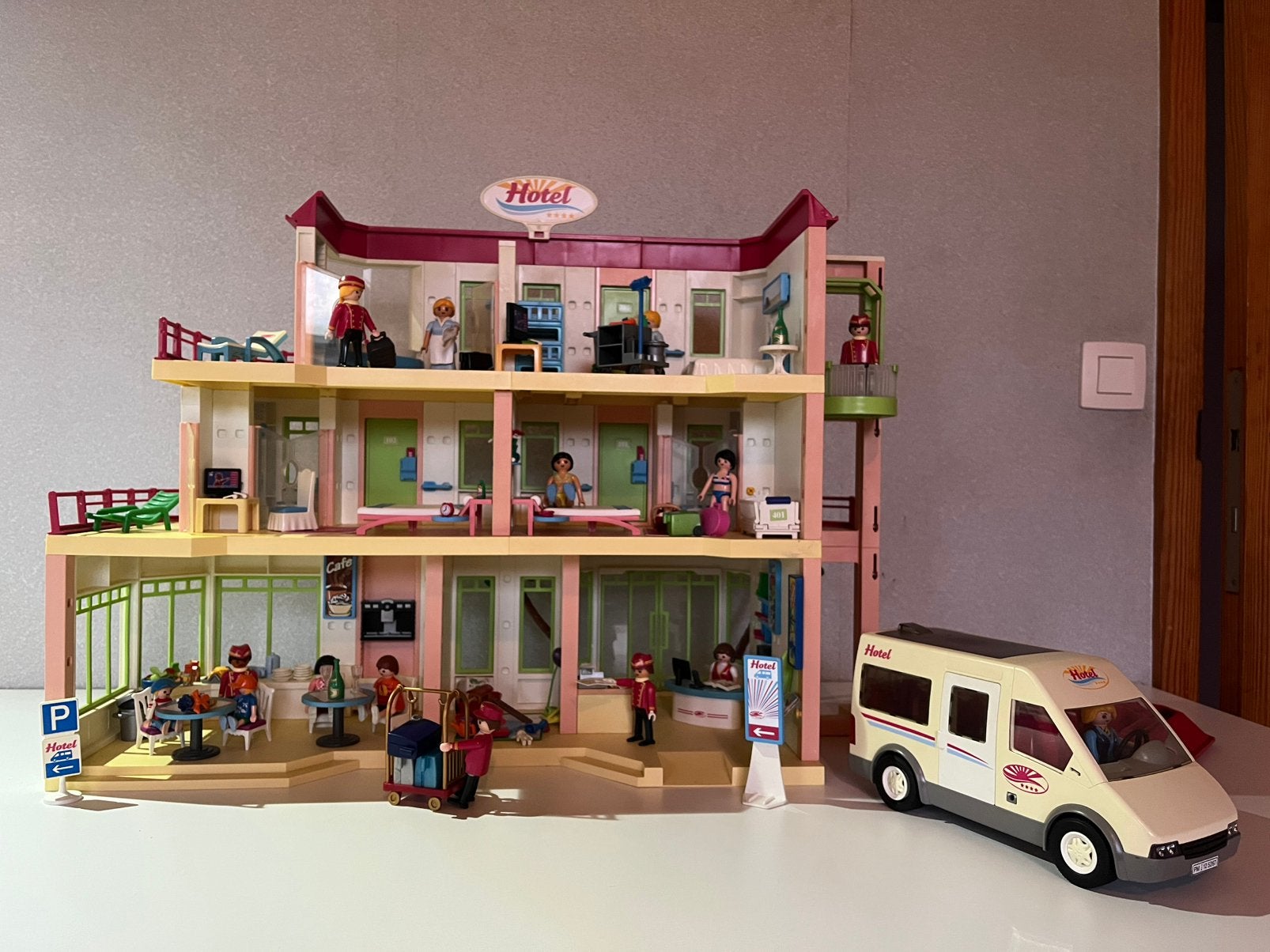 Playmobil hotel, Enlèvement, Utilisé