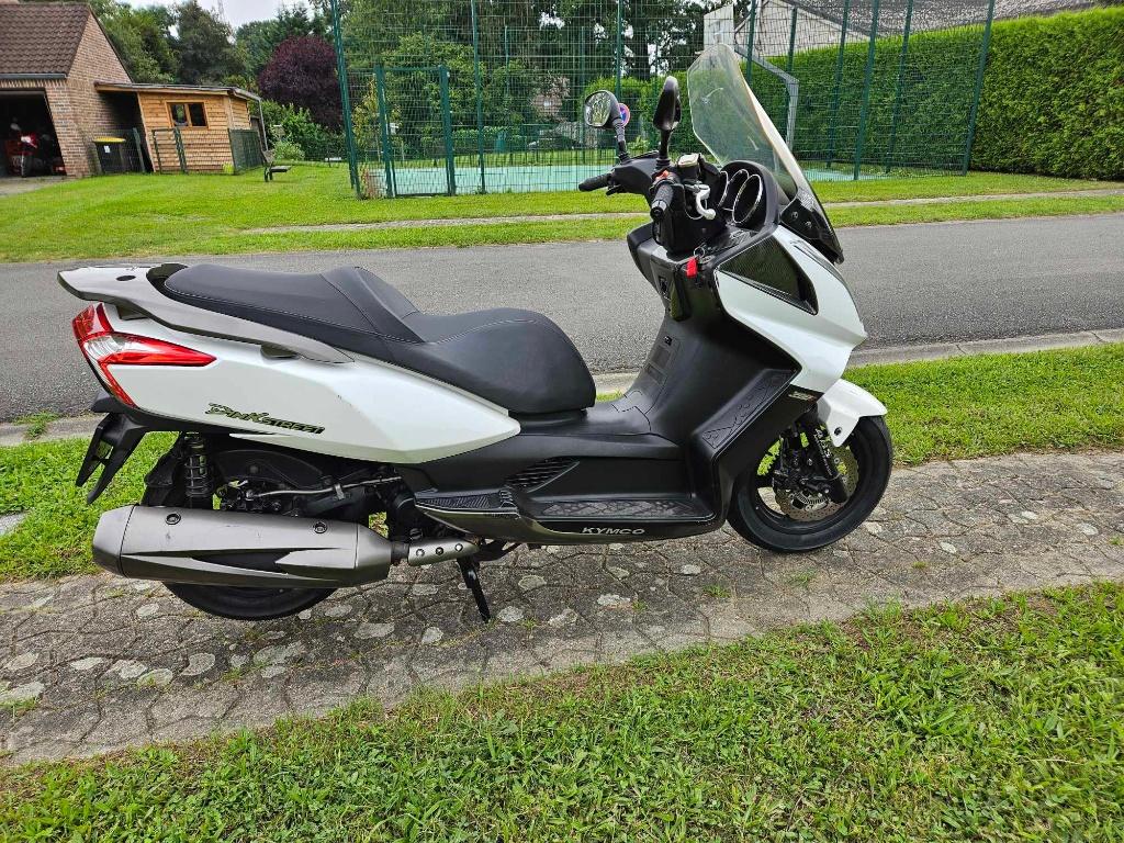 Kymco 300i, Vélos & Vélomoteurs, 300 cm³, Comme neuf, Enlèvement, Essence