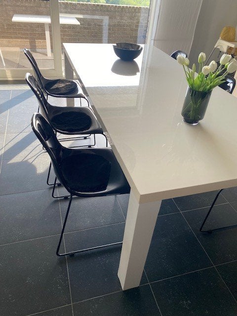 zwarte design eetkamerstoel Pedrali, Huis en Inrichting, Stoelen, Ophalen, Zwart, Design, Zo goed als nieuw