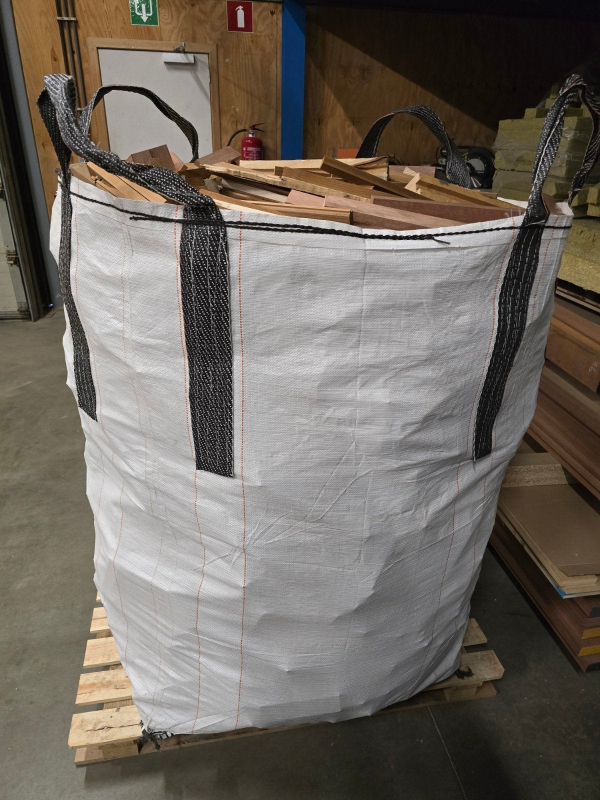 droog brandhout in bigbag, Minder dan 3 m³, Ophalen