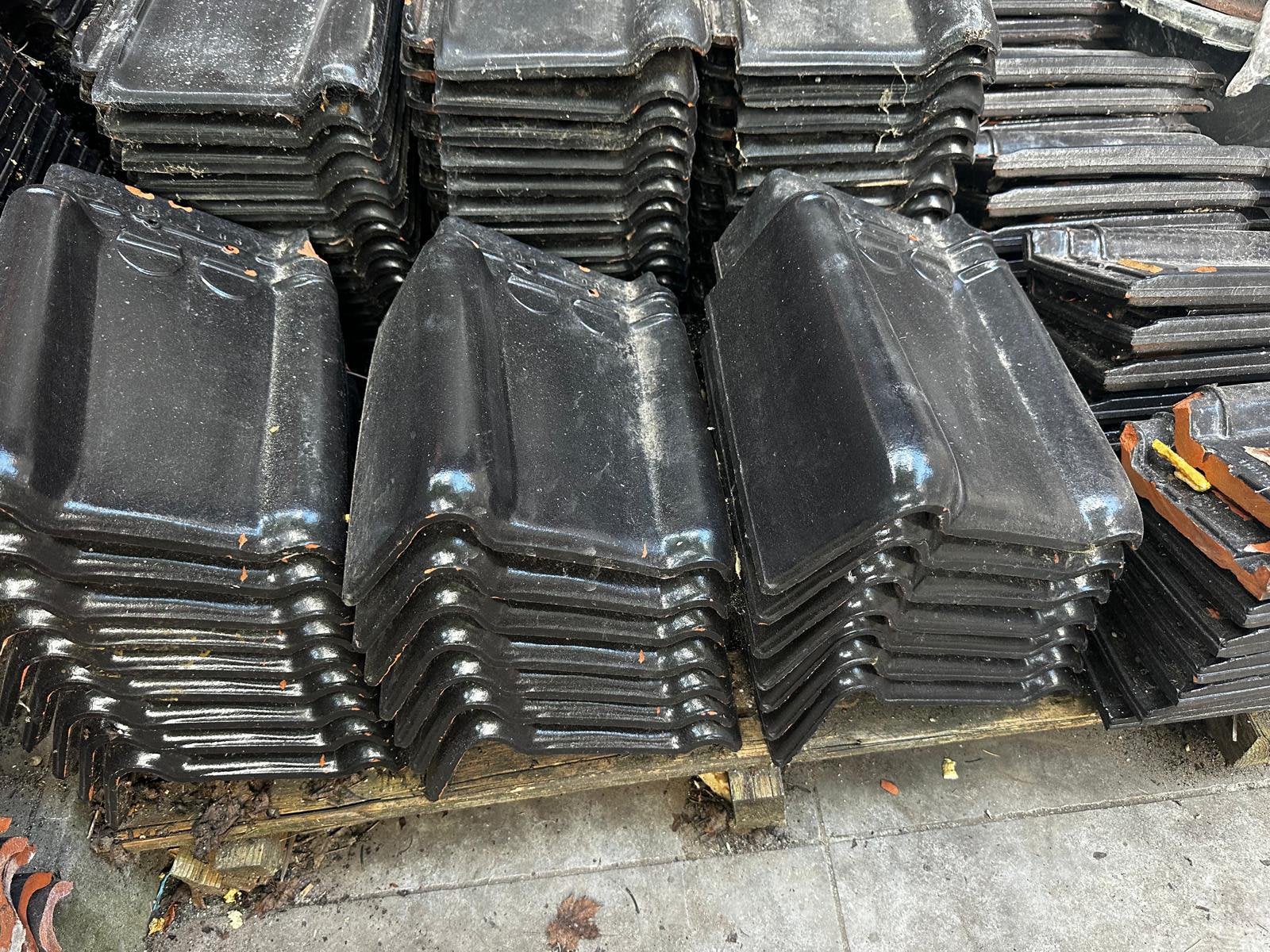 Pannen Pottelberg Zwart, Enlèvement, Noir