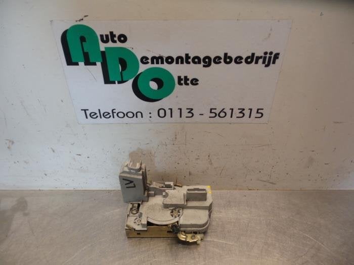 Deurslot Mechaniek 4Deurs links-voor van een Peugeot 307, Gebruikt, -, -, Ophalen of Verzenden