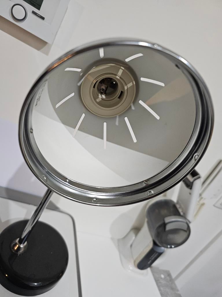 Lampe de bureau en acier noir et argenté, Enlèvement, Comme neuf