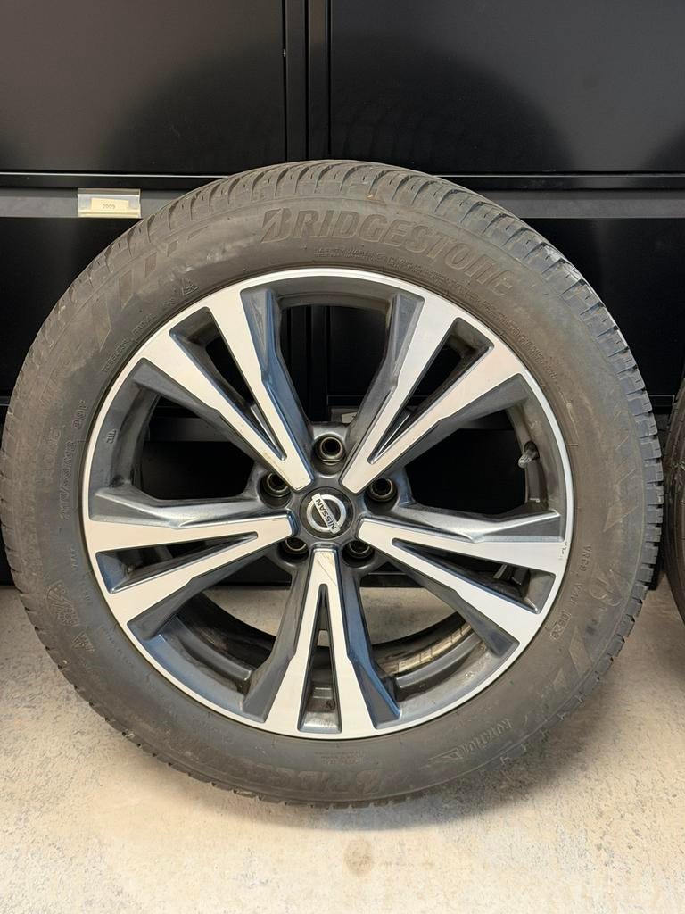 4 originele Nissan velgen met Bridgestone banden 215/55 R18, Auto-onderdelen, Ophalen, 18 inch, Band(en)