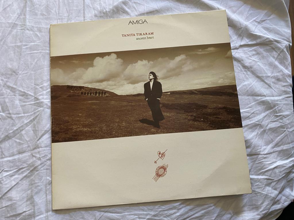 Tanita Tikaram, Enlèvement ou Envoi, Comme neuf