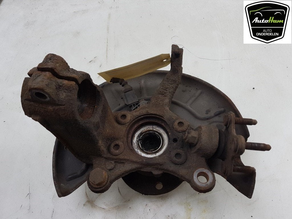 FUSEE AVANT DROITE Volkswagen Golf Plus (5M1 / 1KP), Dhr. J. Ham, Volkswagen, Administratie@autoham.nl, Utilisé