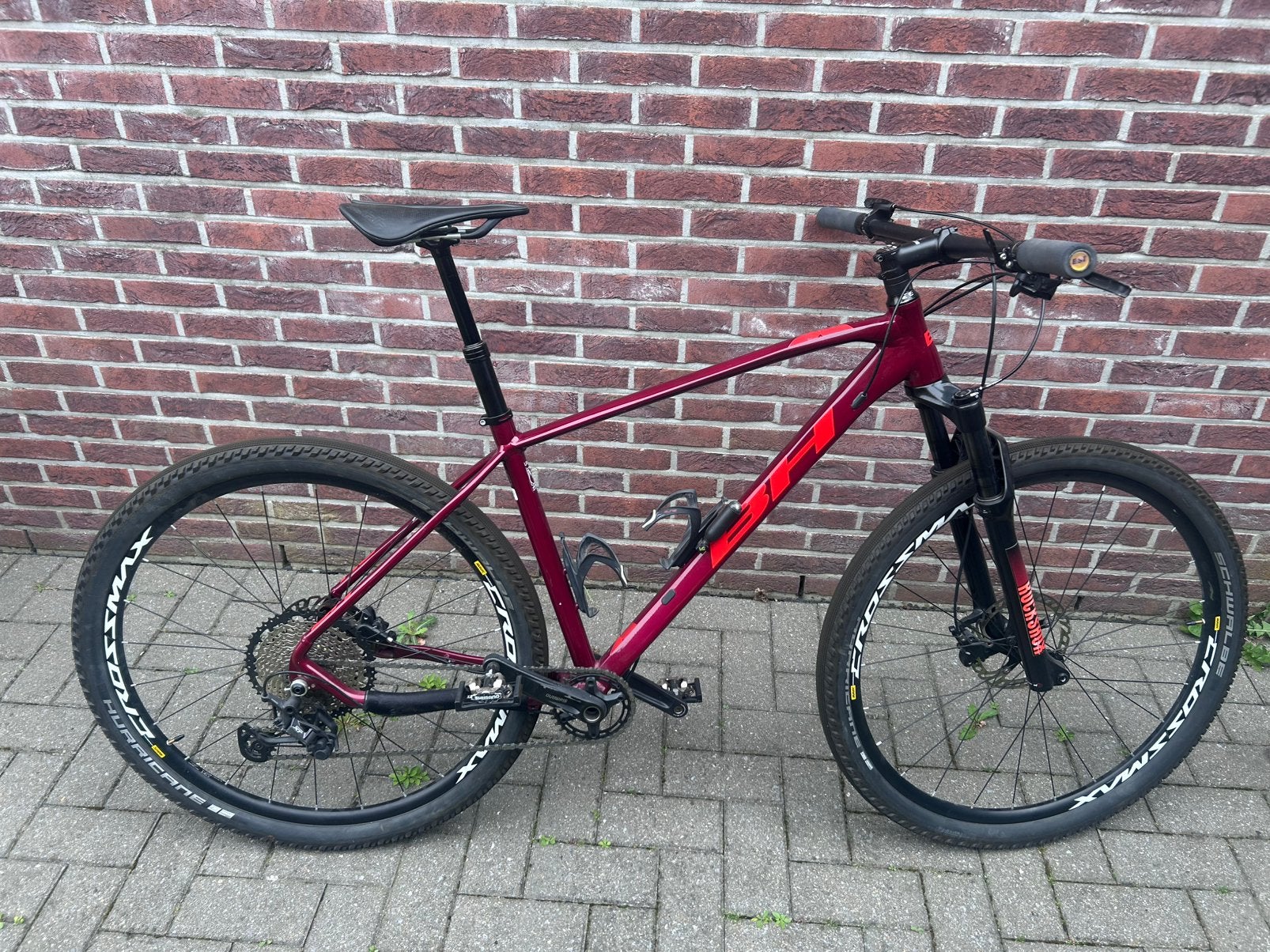 BH Expert met twee sets wielen, Fietsen en Brommers, Ophalen, Gebruikt, Hardtail, Heren