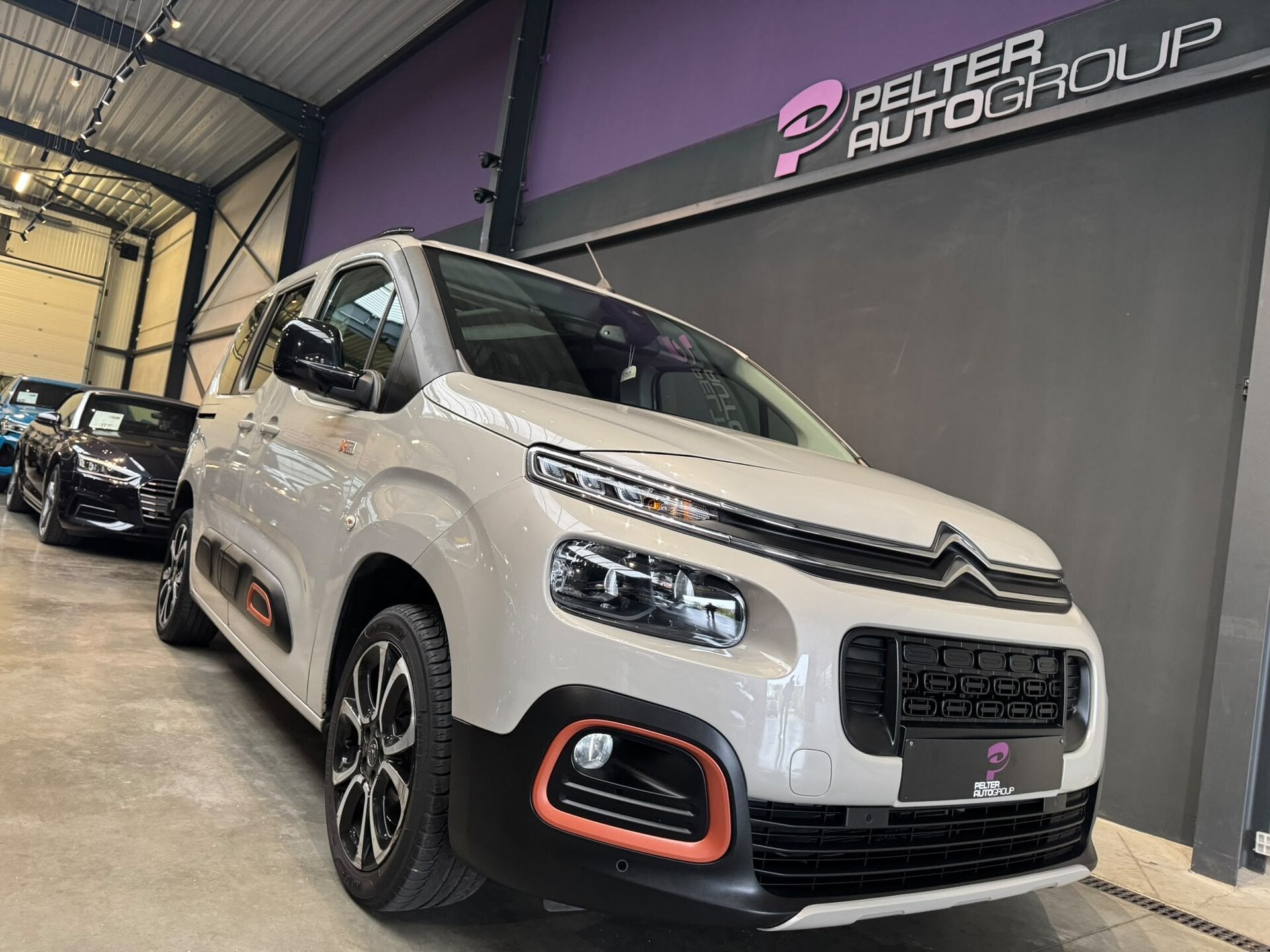 Citroen Berlingo 1.5 BlueHDi XTR GPS Camera Pano Dak, Autos, 0 kg, Euro 6, Entreprise, Ordinateur de bord