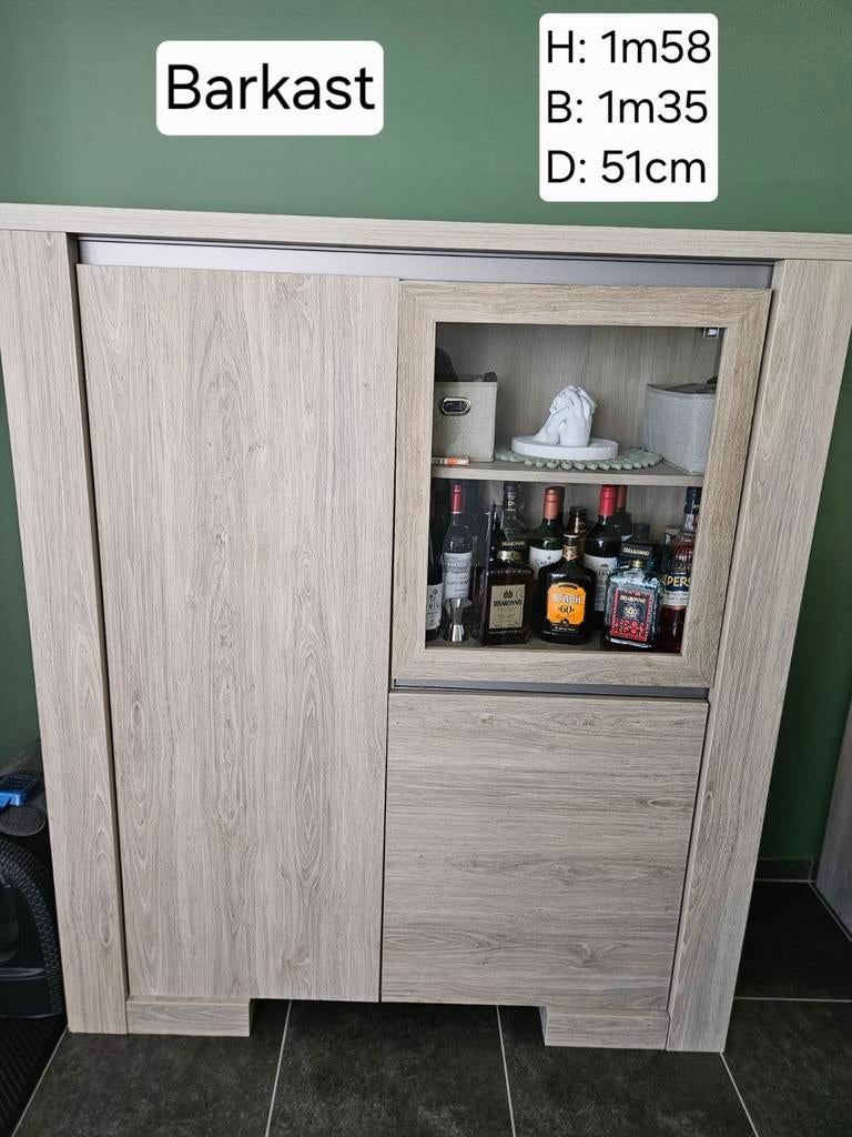 Volledige eetkamerset: Eettafel, dressoir,  barkast, tv kast, Ophalen