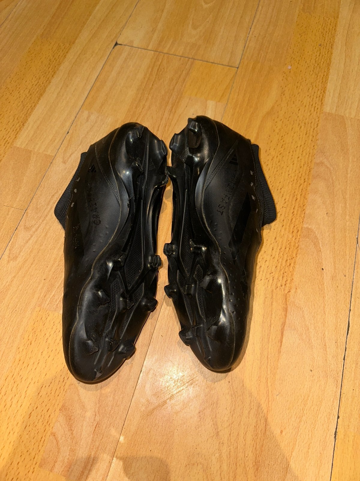 Chaussers de foot marque adidas, Ophalen of Verzenden, Zo goed als nieuw