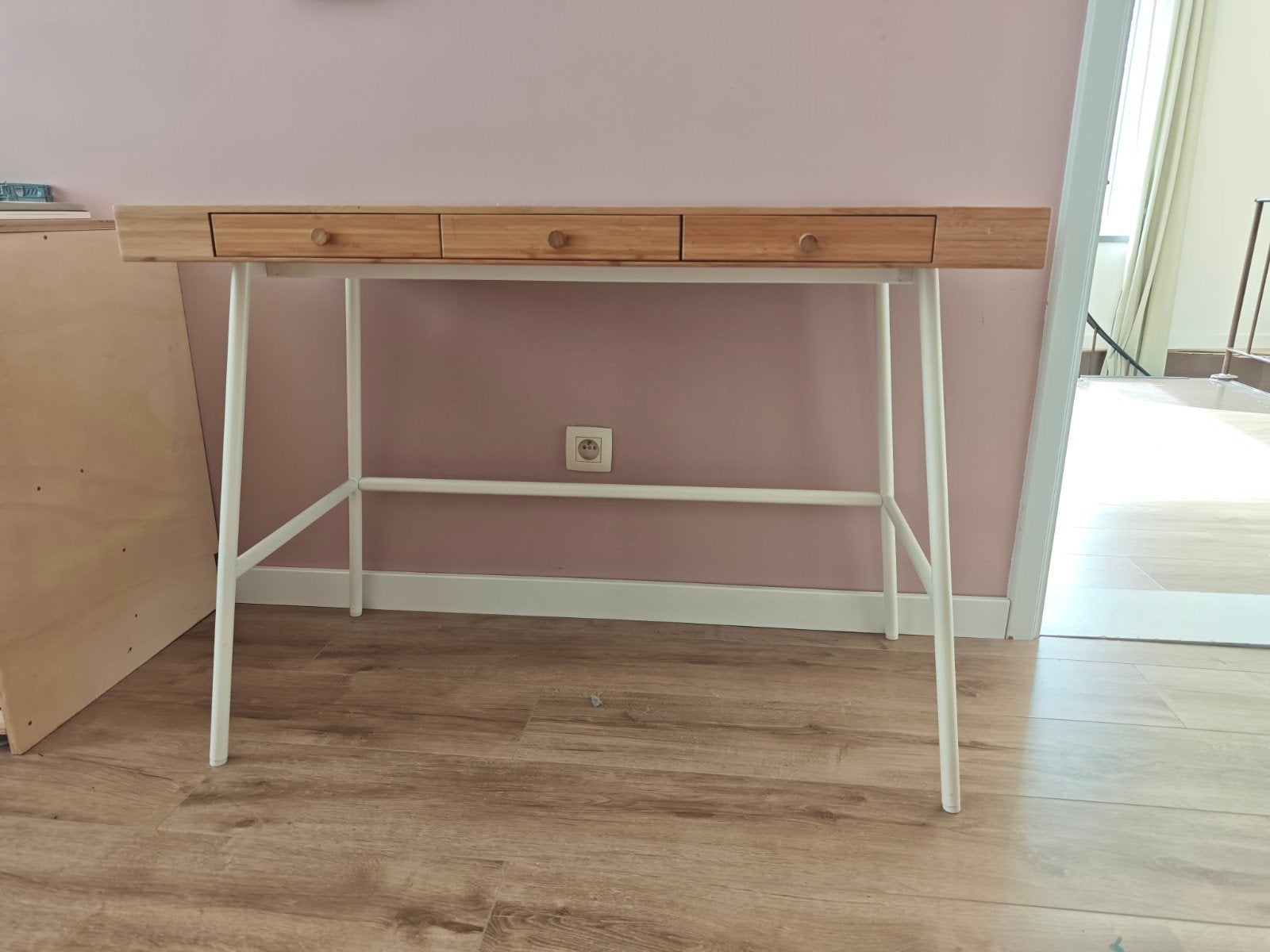 Bureau IKEA Lillasen, Ophalen of Verzenden
