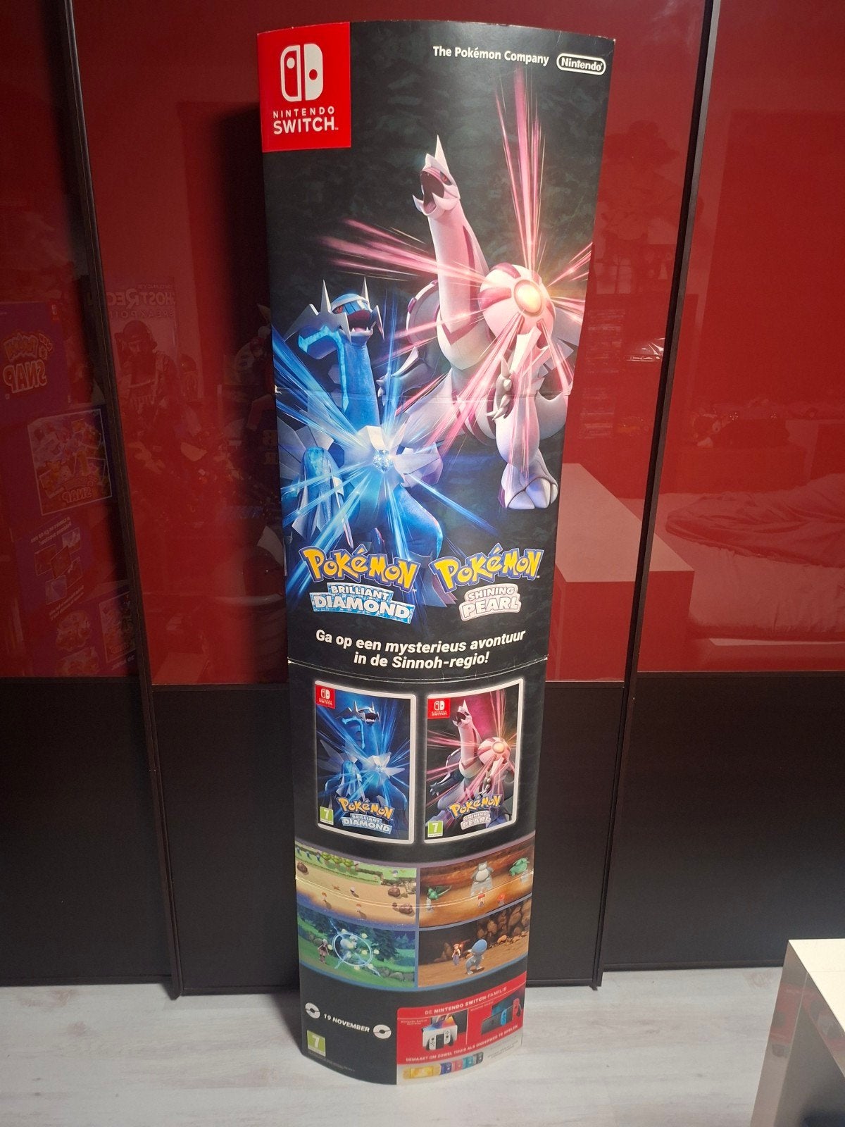 Zeldzame Pokémon Winkeldisplay Standee – Brilliant Diamond &, Games en Spelcomputers, Ophalen, Zo goed als nieuw