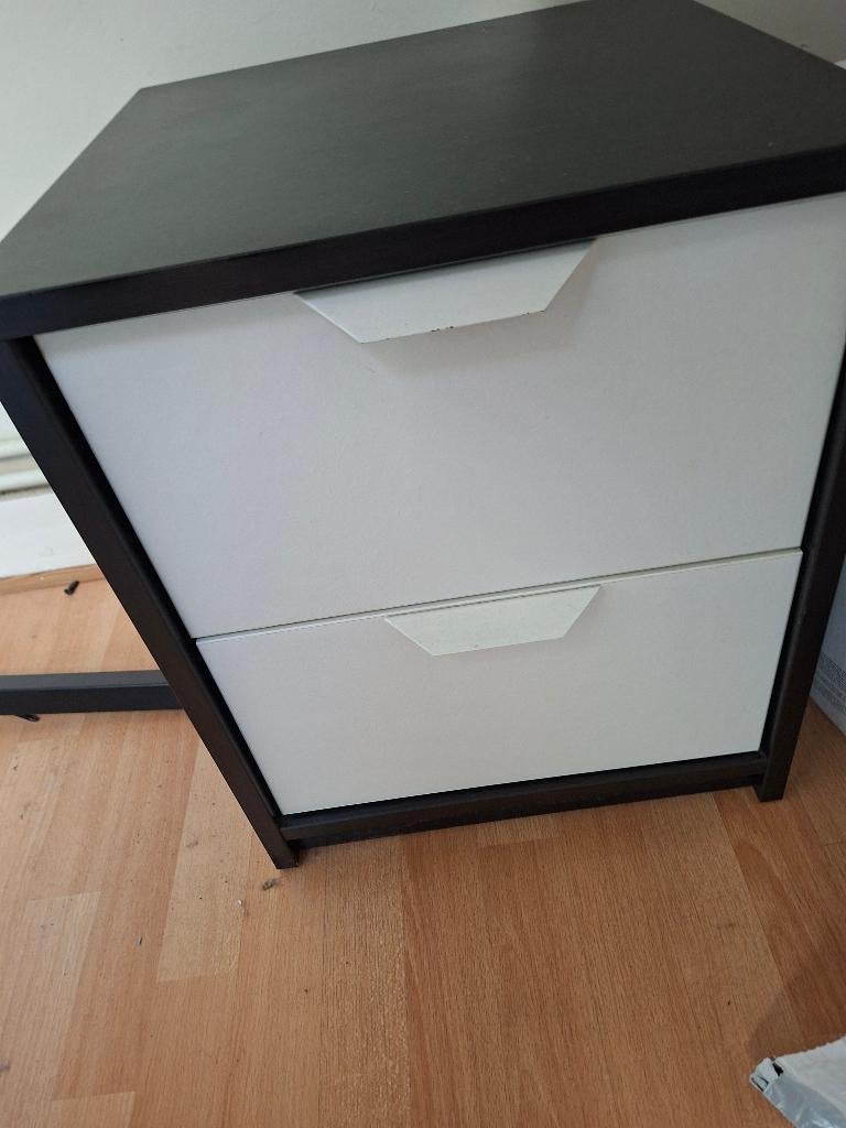 commode et 2 table de nuit, 25 à 50 cm, Moins de 100 cm, Enlèvement, Utilisé