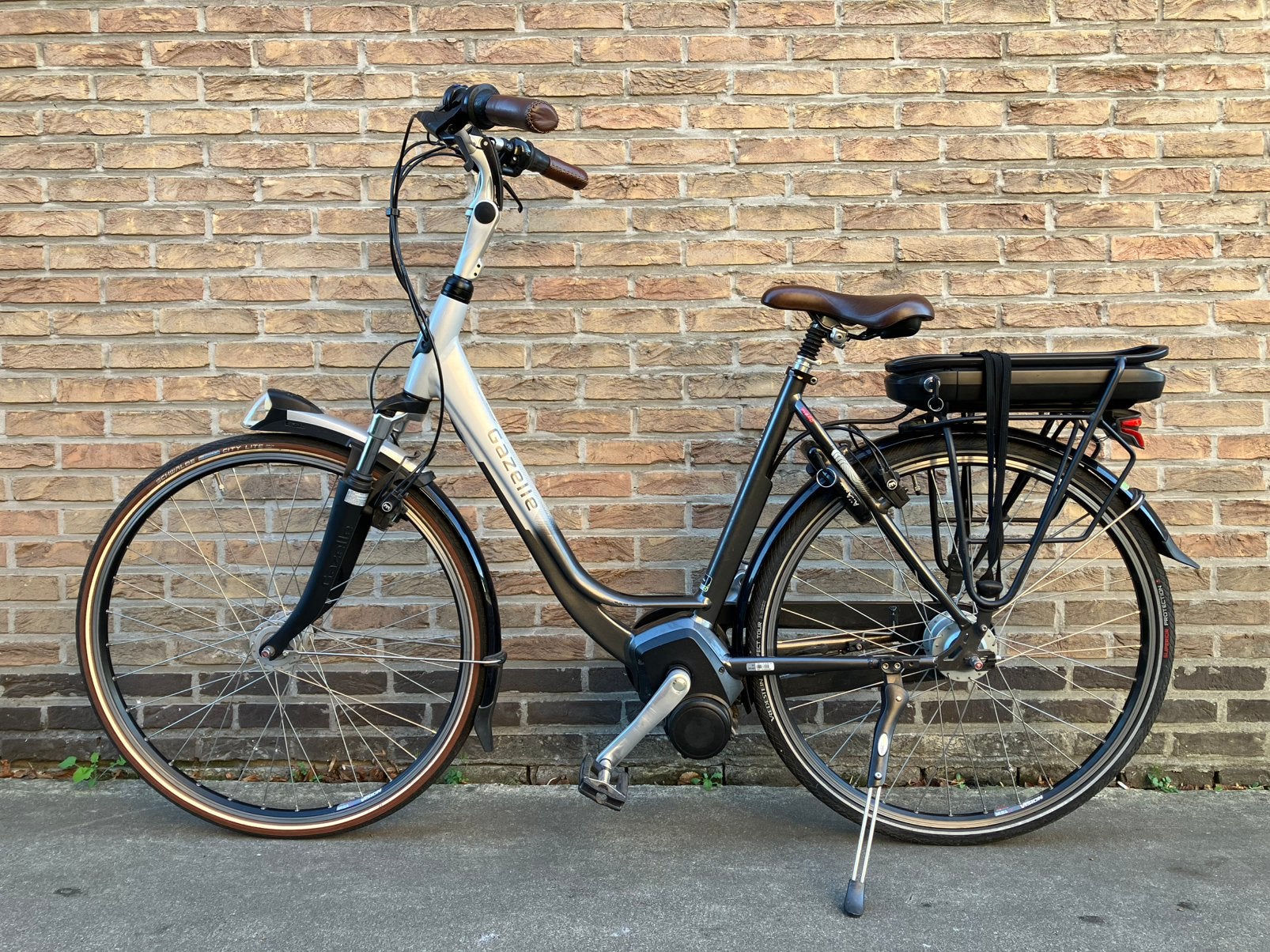 Gazelle elektrische damesfiets met middenmotor, Fietsen en Brommers, Ophalen, Gazelle