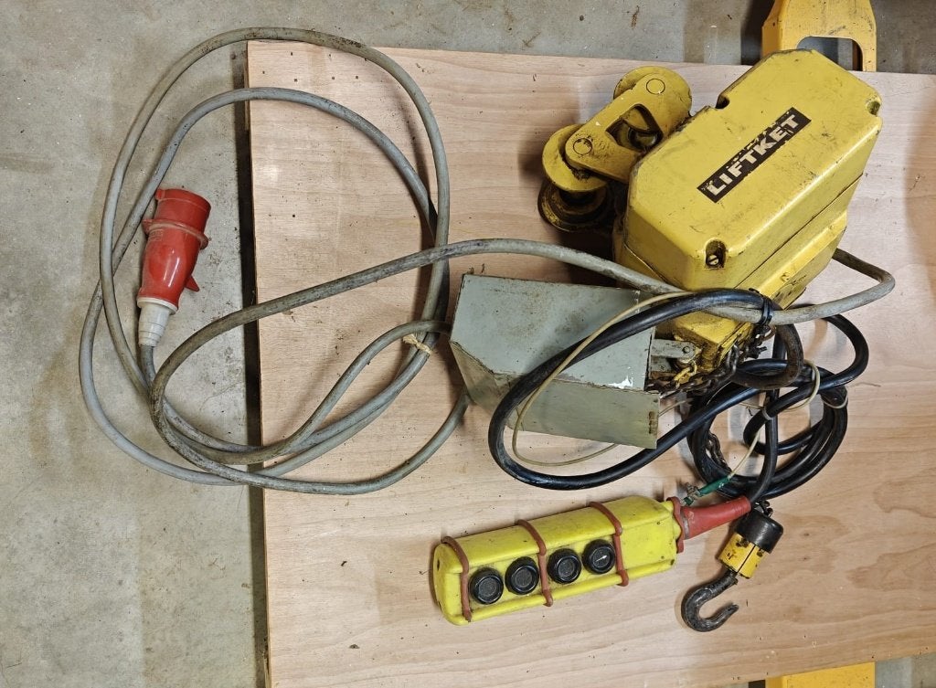 Elektrische Kettingtakel LIFTKET 500 kg met Loopkat 380V, Ophalen, Gebruikt, Elektrisch
