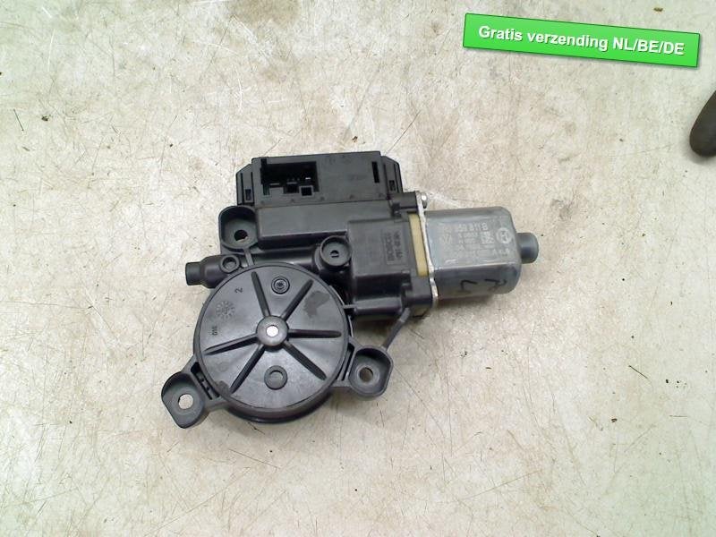 MOTEUR LEVE VITRE ELECTRIQUE ARRIÈRE GAUCHE Polo V (6R), Arrière, Volkswagen, Volkswagen AG, Utilisé